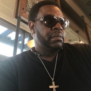 Meet your Posher, Ronnie